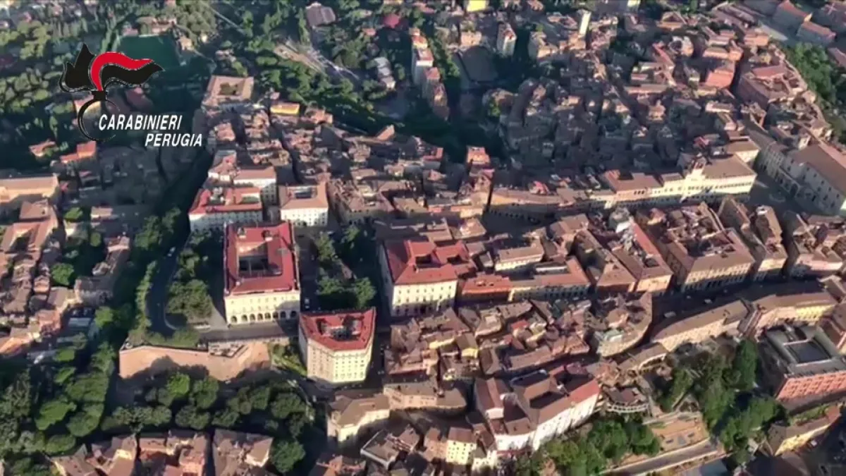 Perugia, violenza domestica: giovane studentessa si rifugia dai carabinieri