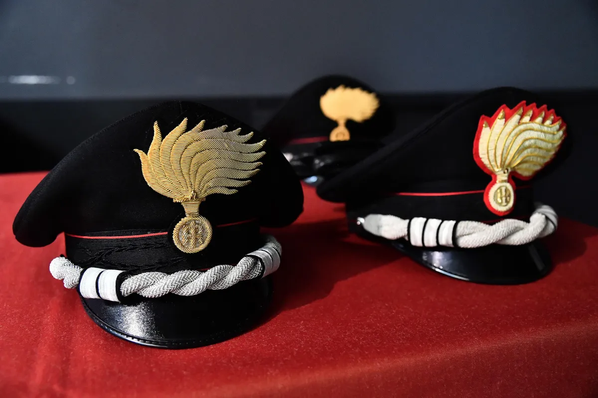 Umbria, i Carabinieri restituiscono oltre 2000 reperti al museo archeologico di Perugia
