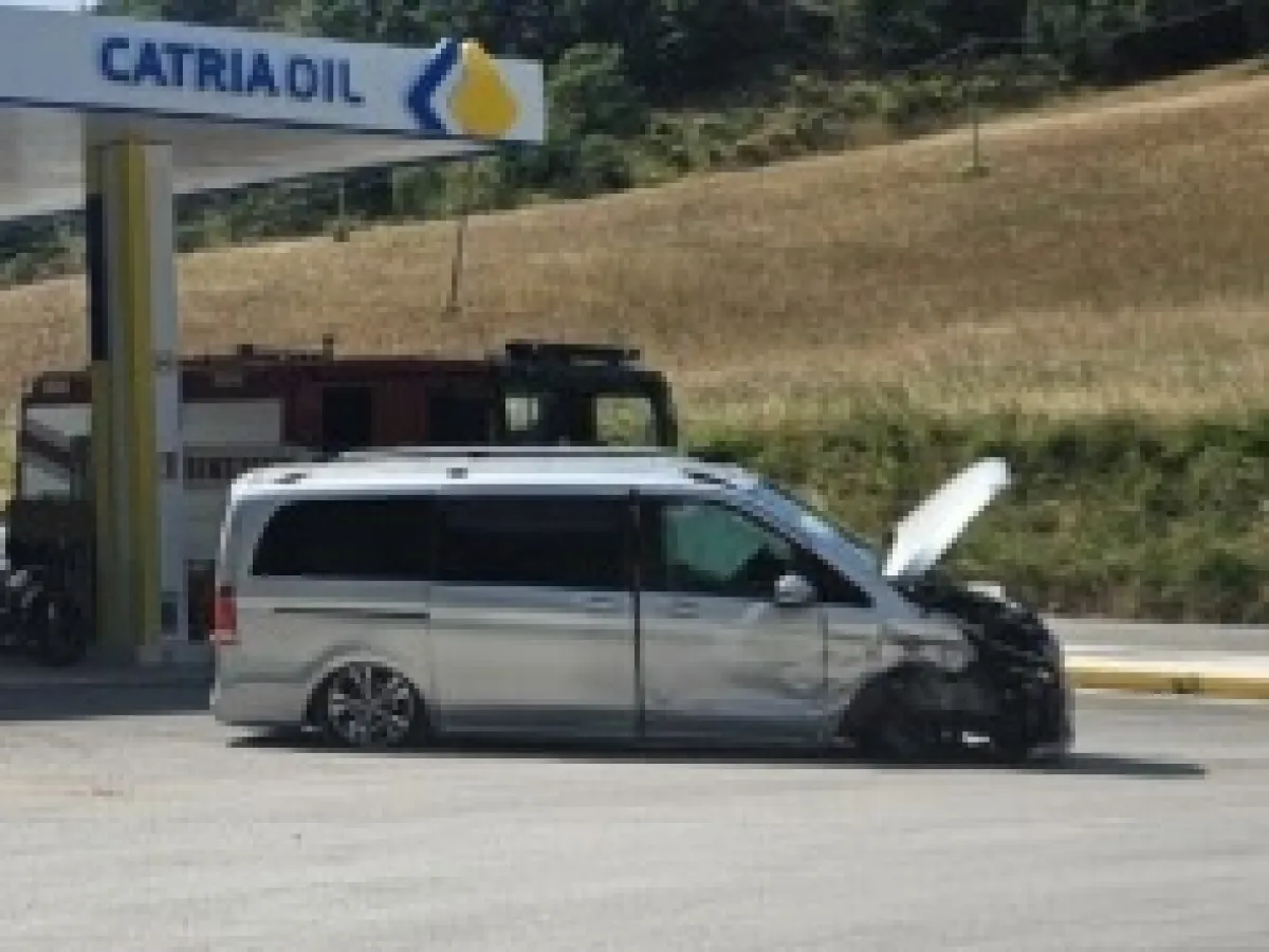 Gubbio, Incendio di un SUV e Incidente sulla Contessa: Due Interventi Critici per i Vigili del Fuoco