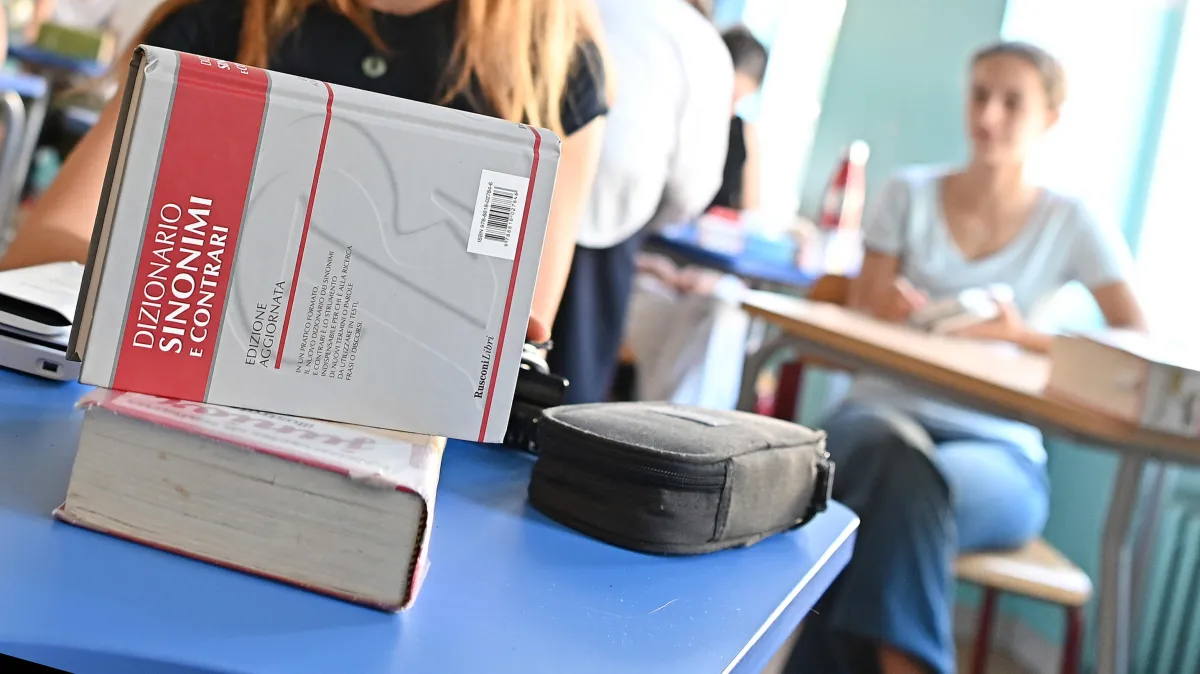 Foligno, studentessa non prende 100 alla maturità: la madre attacca il liceo sui social