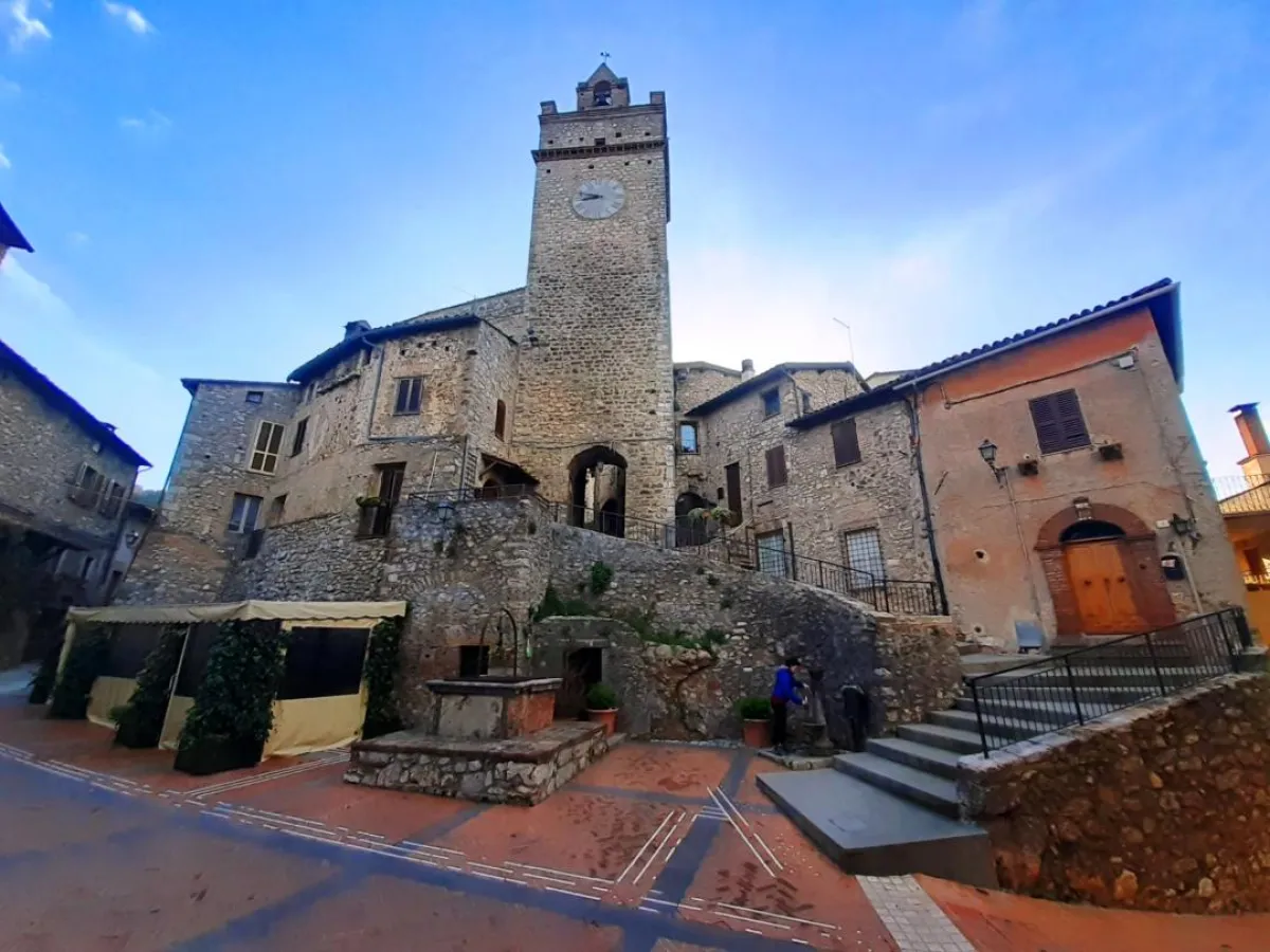 La “pizza sotto lu focu” di Portaria trionfa come campione regionale Street Food Umbria 2026
