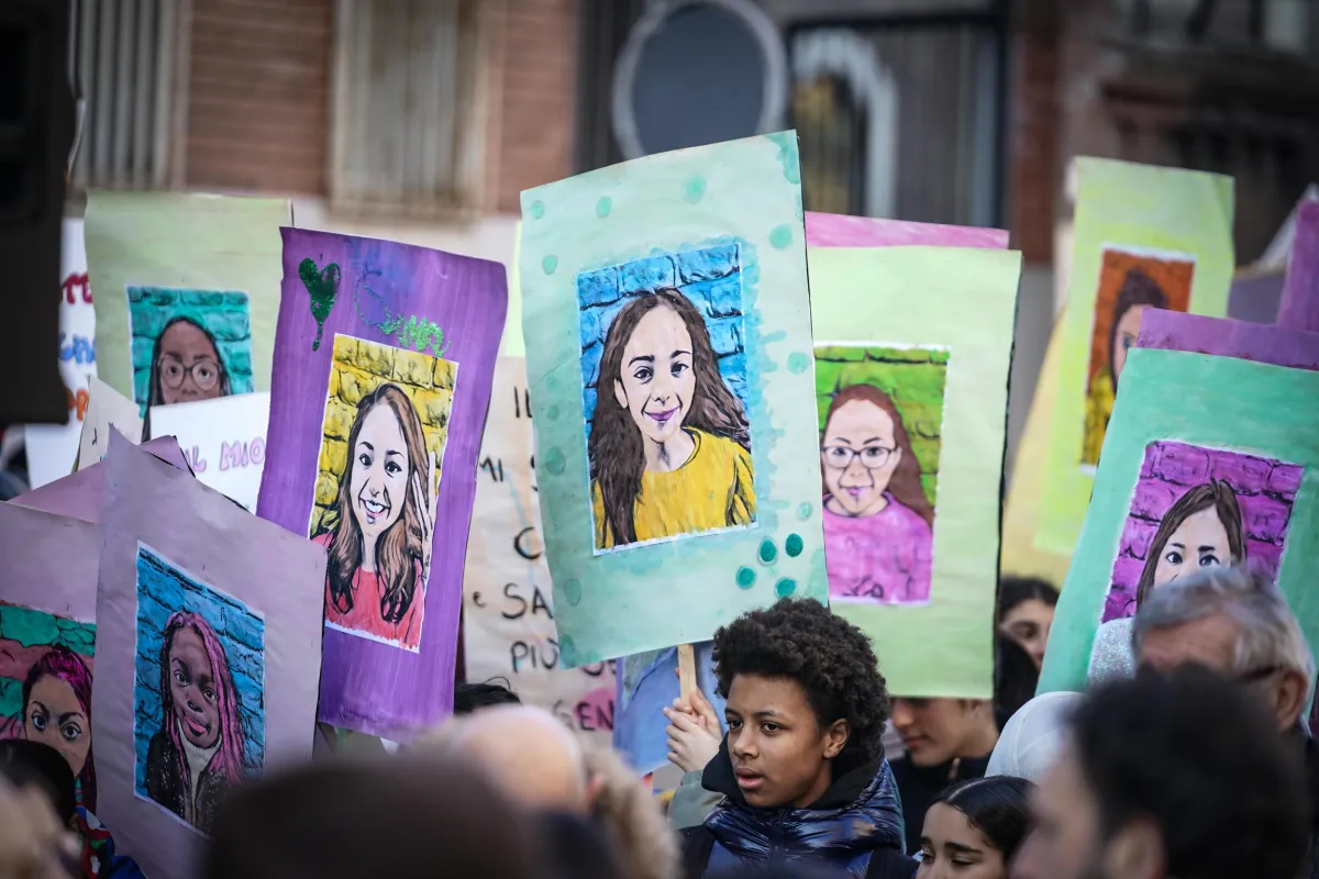“Fermiamo le guerre”: flash mob in dieci città umbre contro i conflitti armati