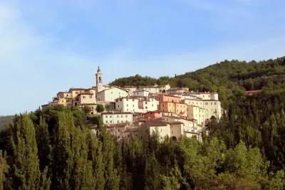 Itinerari estivi tra i borghi verdi dell’Umbria: dove natura, storia e bellezza si incontrano