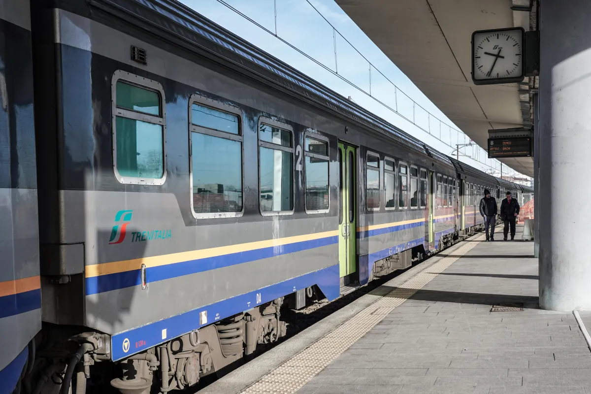 Treni Terni-Roma ridotti: la denuncia di Emma Pavanelli