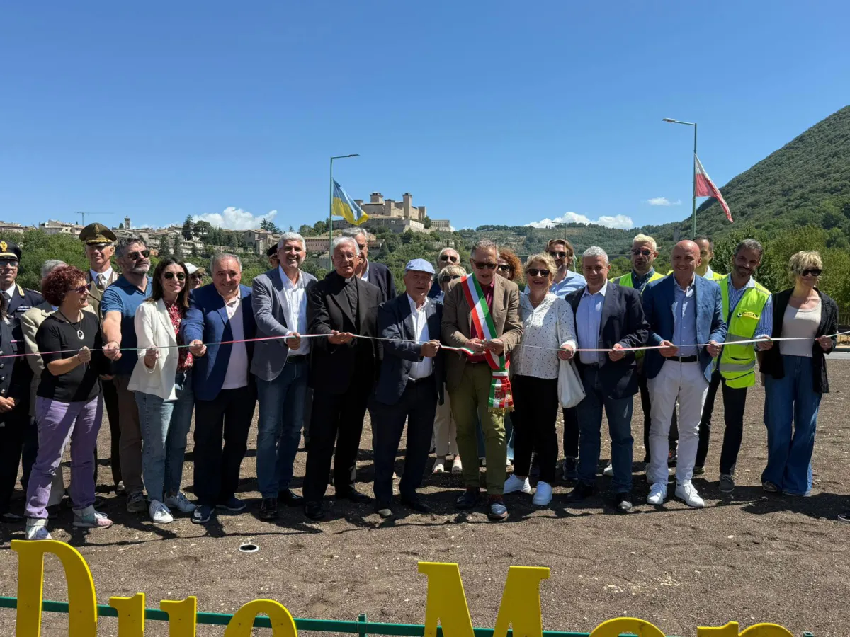 Via lo svincolo: a Spoleto sud inaugurata la nuova rotatoria da 36 metri