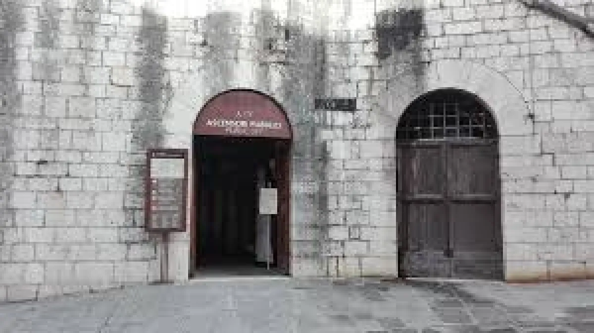 Ascensori pubblici rotti in via XX Settembre a Gubbio: Multiservizi in crisi sotto la lente dell’Ispettorato del Lavoro