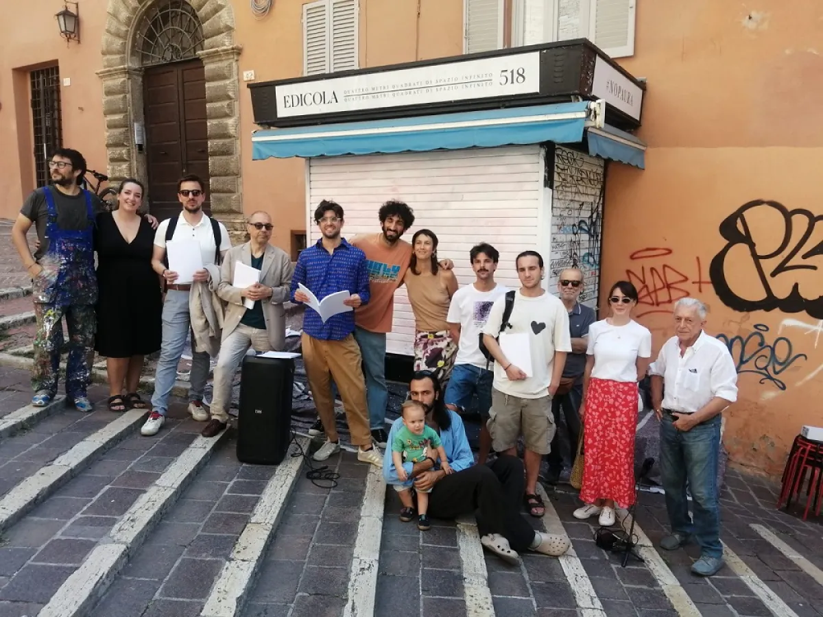 A Perugia il futuro è una pagina bianca. Il progetto per il decennale di Edicola 518 abbraccia la città