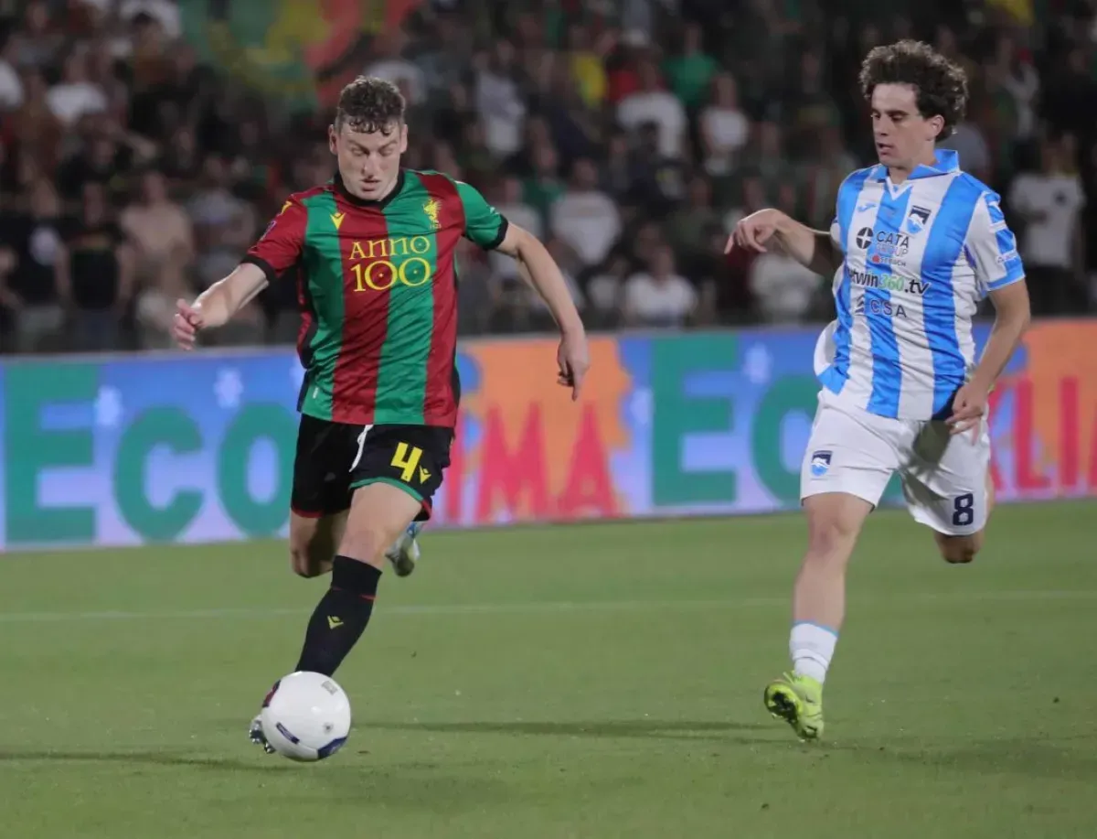 Calciomercato, il Catania monitora Vallocchia della Ternana. L'ex Gubbio Iaccarino all'Arezzo