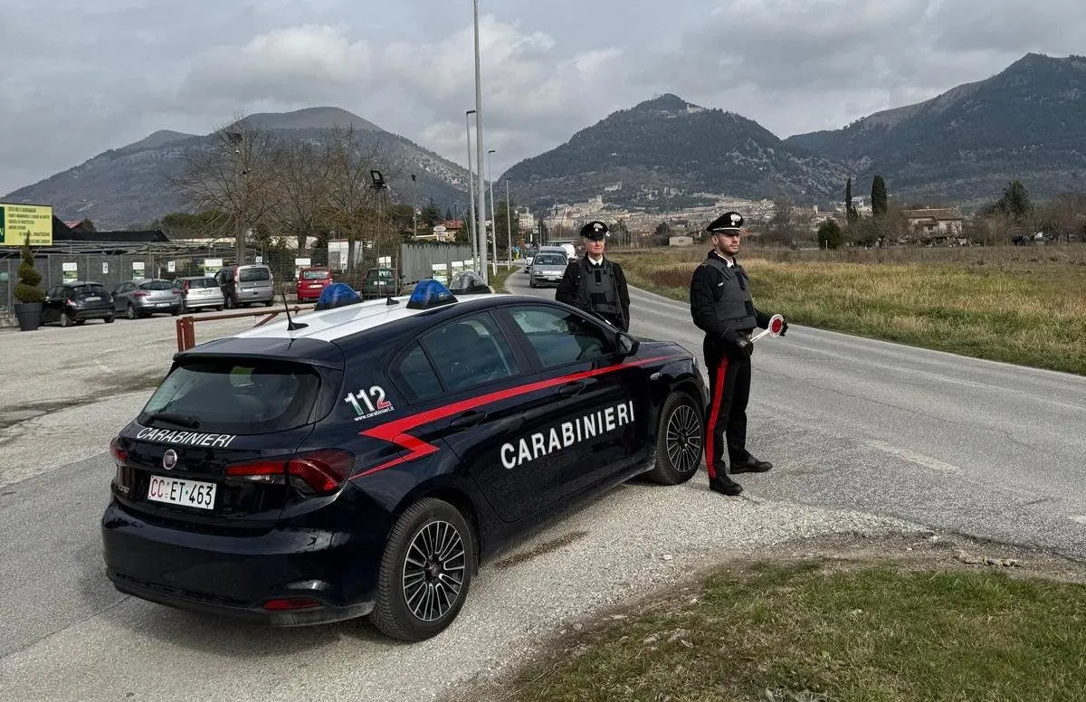 Ruba in un centro estetico in ciabatte: ladro denunciato a Gubbio
