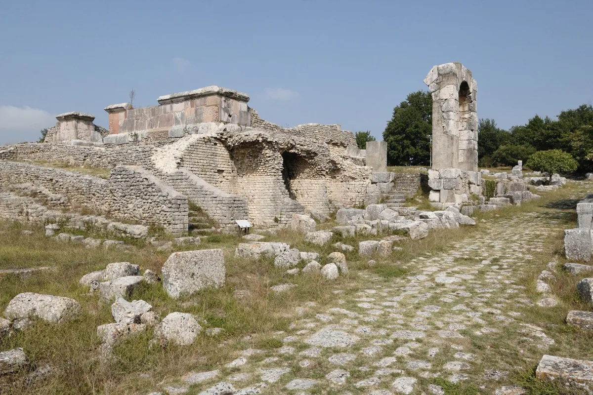 Carsulae: al via il grande progetto di valorizzazione. In arrivo 2 milioni di euro per rilanciare il parco archeologico