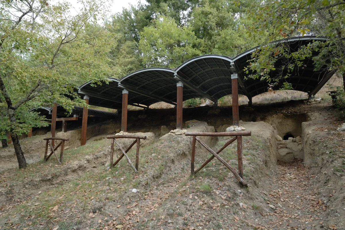 L’Umbria delle necropoli: un viaggio tra i sepolcri etruschi e preromani che custodiscono i segreti di un mondo perduto