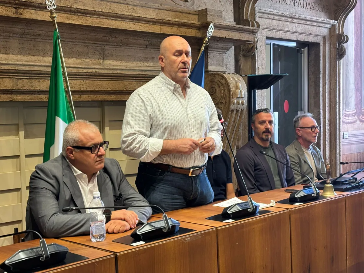 Le verità di Bandecchi sulla Ternana e Stadio Clinica - La Conferenza stampa in diretta: trattative per la cessione, firmata da Stadium la convenzione