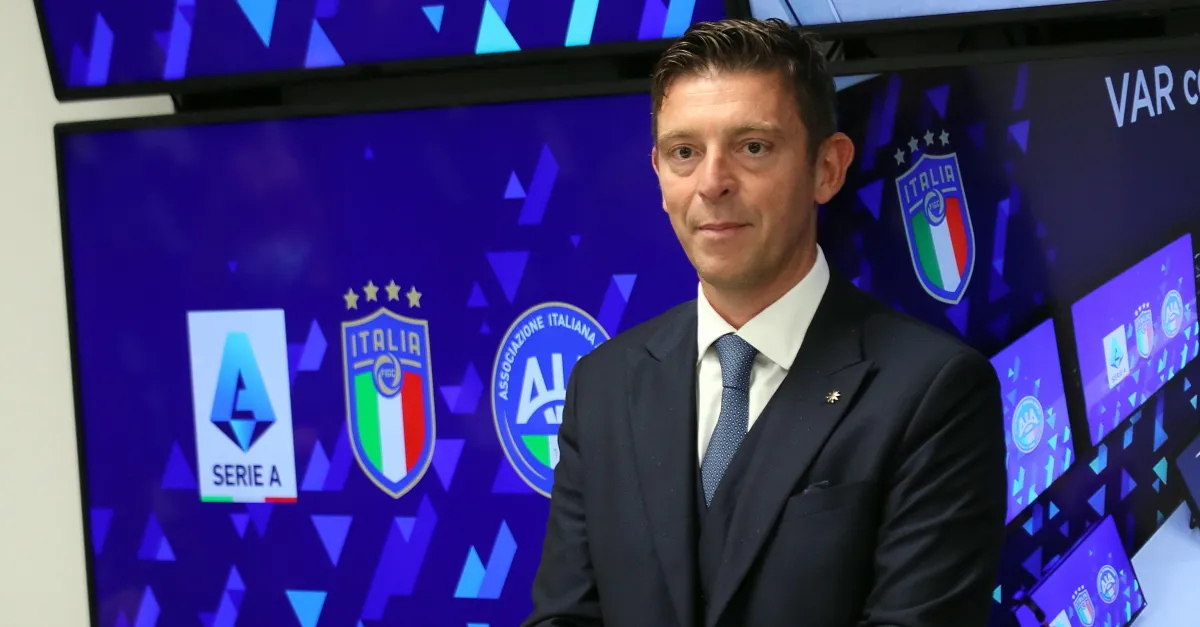 Serie A, Gianluca Rocchi annuncia: "Arbitri più aperti. Spiegheranno le decisioni del VAR"