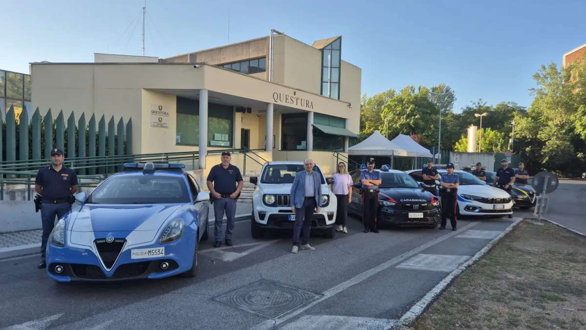 Terni, immigrazione clandestina: autolavaggio nel mirino per lavoro nero e due espulsioni dal territorio