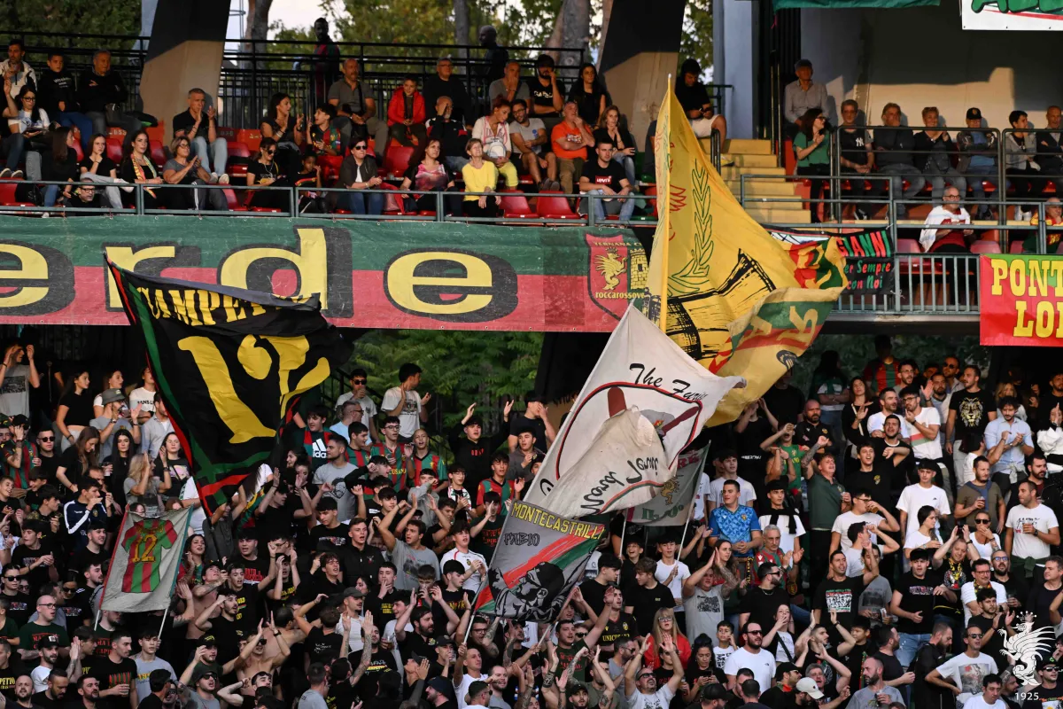 Calciomercato Ternana, Zambataro si allontana: trattativa avanzata per un esterno irlandese