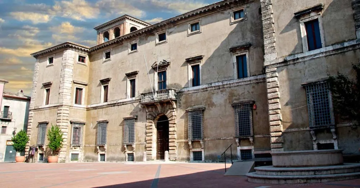 Monumenti storici dell'Umbria da non perdere: tra antiche chiese, torri medievali ed edifici emblematici che narrano la ricca eredità culturale della regione