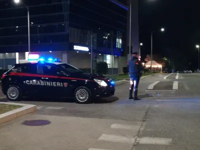 Terni, accoltellato all'addome nella notte: 20enne in prognosi riservata