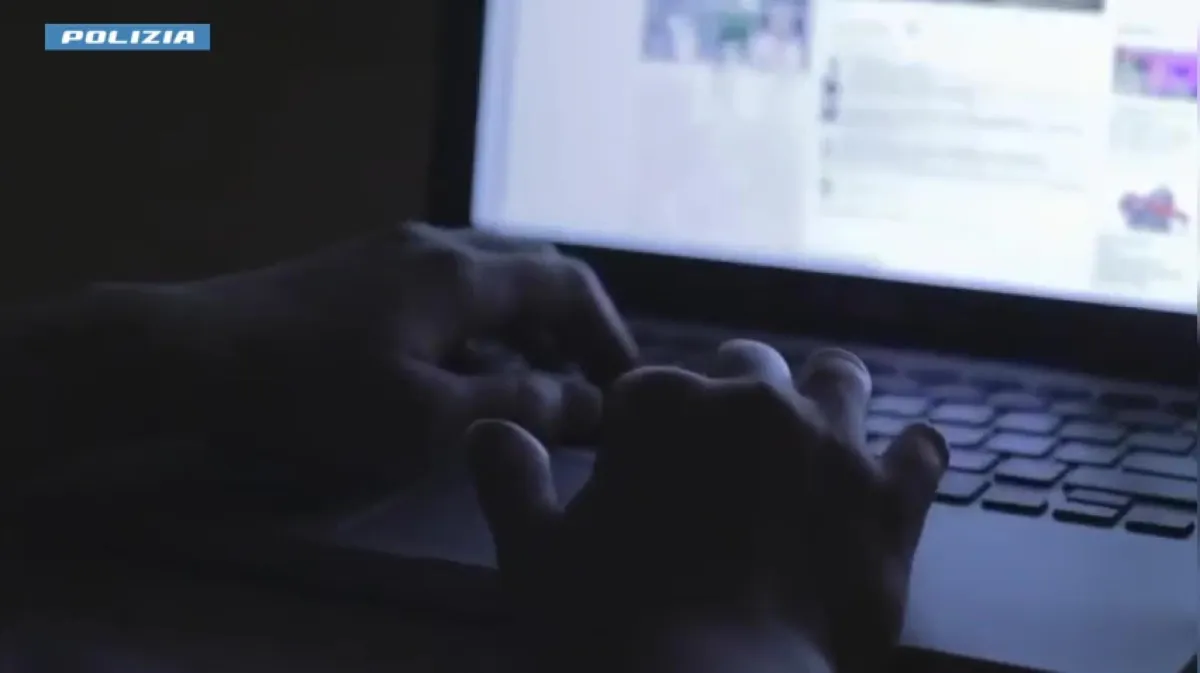 Furto d'identità e deepfake: vittima una barista perugina 28enne
