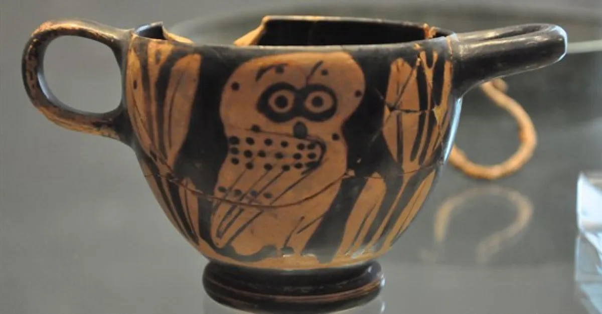 Tracce della Grecia antica in Umbria: alla scoperta dei reperti archeologici, delle opere e dei tesori che raccontano l'influenza ellenica nella regione