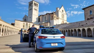 Bastia Umbra, ubriaco semina il caos in un bar: arresto e Dacur per un anno