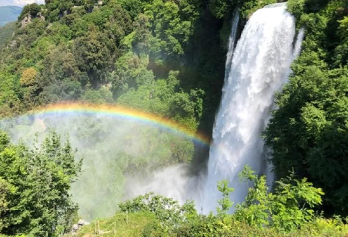 L'Umbria in tutti i sensi è da record: turismo estivo in crescita, boom di arrivi dall'estero