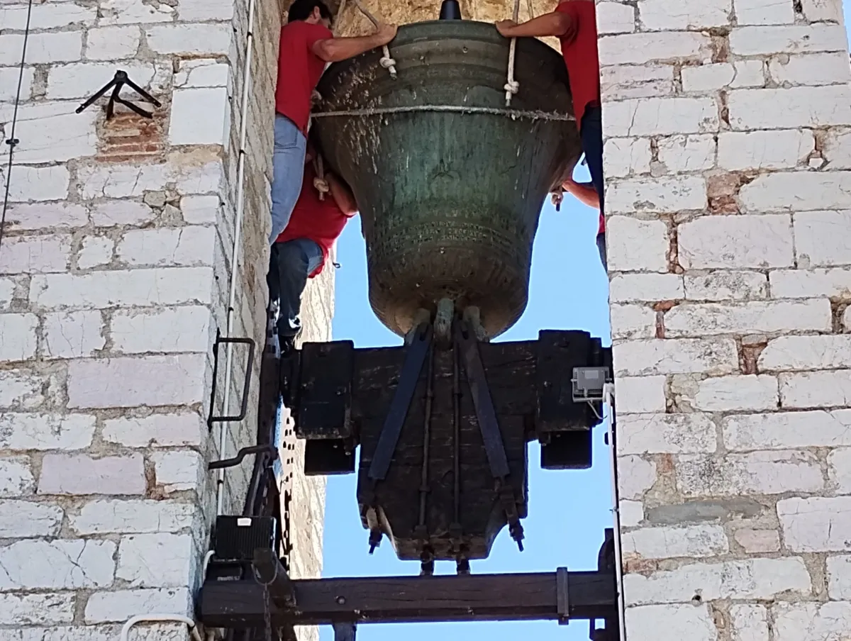 Gubbio, i Campanari del Palazzo dei Consoli celebrano la Presa di Porta Pia: “Arte, coraggio e tradizione medievale”