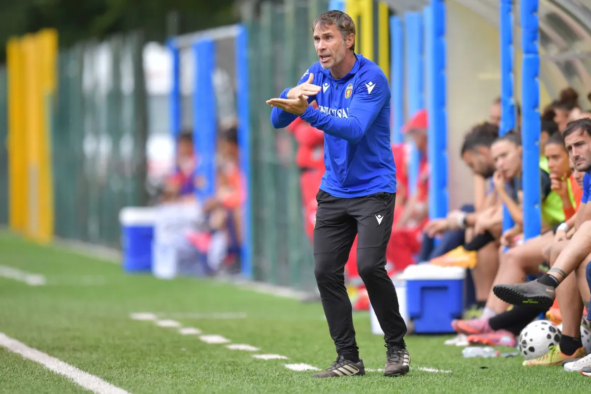 Mister Cincotta guida la Ternana Women all’esordio in Serie A: "Sappiamo qual è il nostro obiettivo"