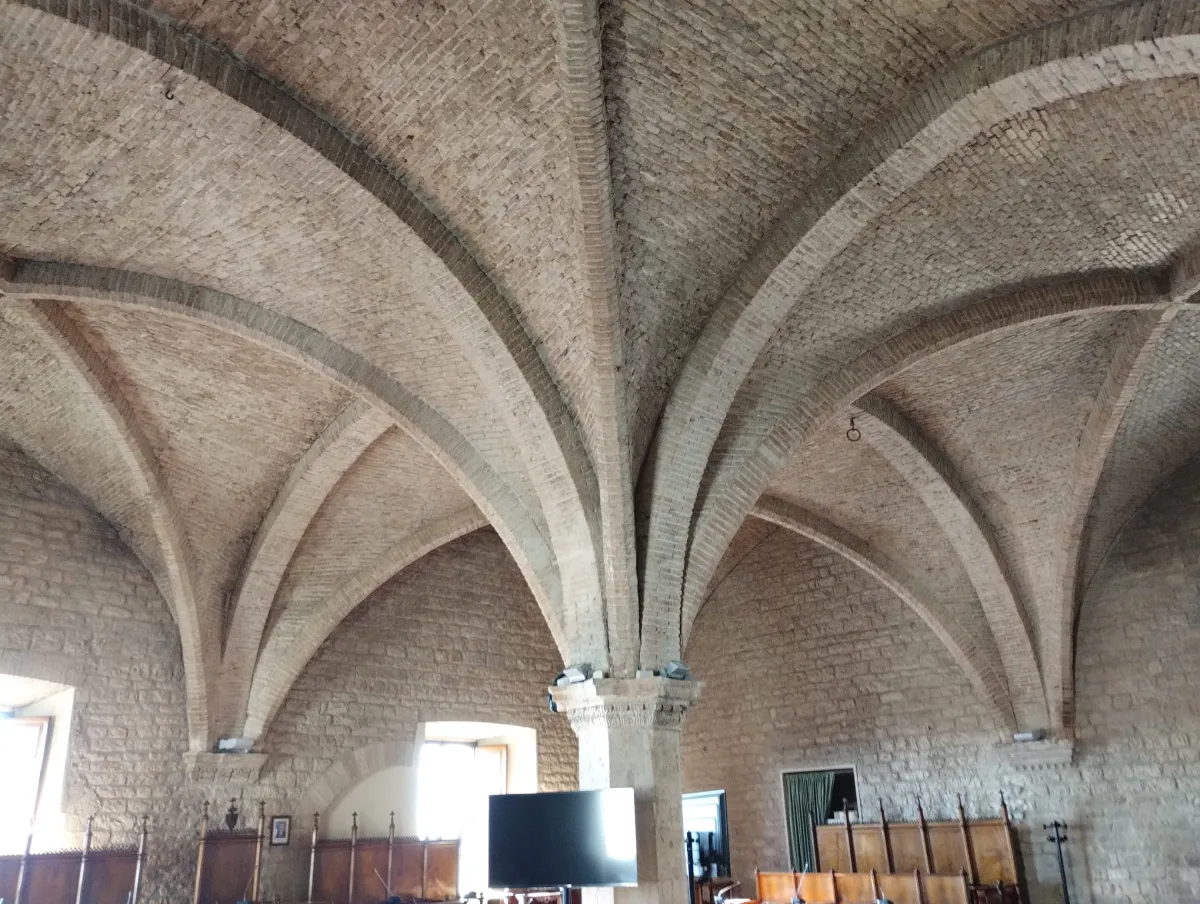 Gubbio, approvato il Bilancio consolidato 2024: acceso scontro in Consiglio comunale su Gubbio Cultura e Multiservizi