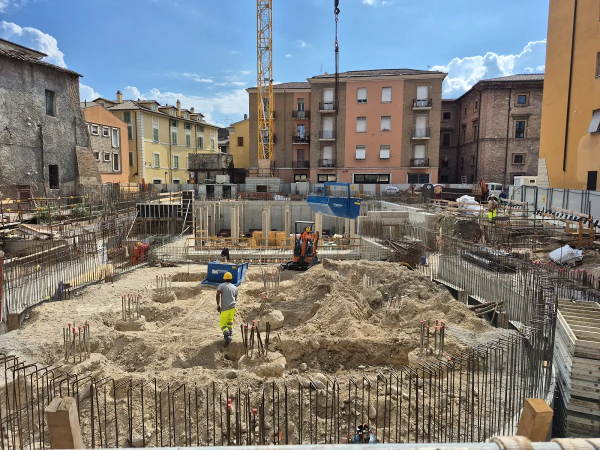 Teatro Verdi di Terni, lavori in corsa verso il 2026: “Un formicaio di operai, obiettivo qualità e tempi del PNRR”