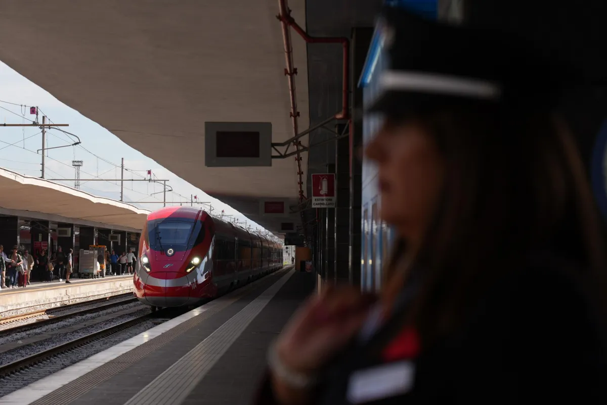 La prevenzione del tumore al seno torna in treno. Doppio appuntamento in Umbria con la campagna FrecciaRosa
