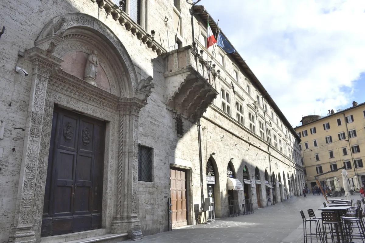 Perugia, firme false su cartelle Equitalia: la Corte d'Appello accoglie il ricorso di un cittadino e cancella oltre 5mila euro di debiti