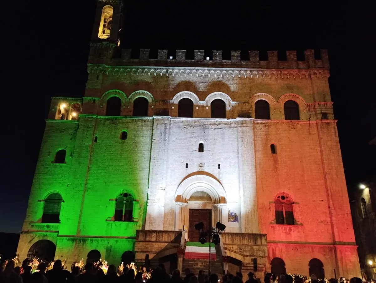 Bersaglieri a Gubbio, due giorni di gloria: fanfare, marce storiche e memoria dei Caduti