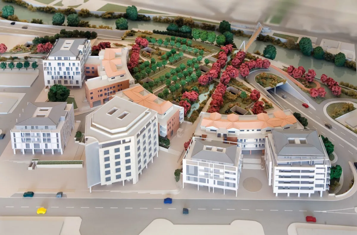 Terni, il Tar boccia il ricorso sull'Edificio 4 di corso del Popolo: soluzione cercasi per la buca accanto al Comune