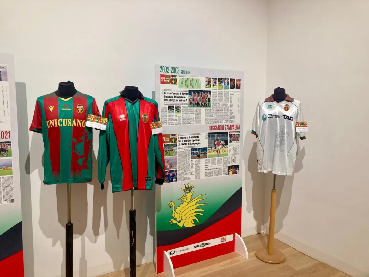 La mostra '100 anni di Ternana'. Maglie storiche e traguardi in esposizione a Palazzo Primavera