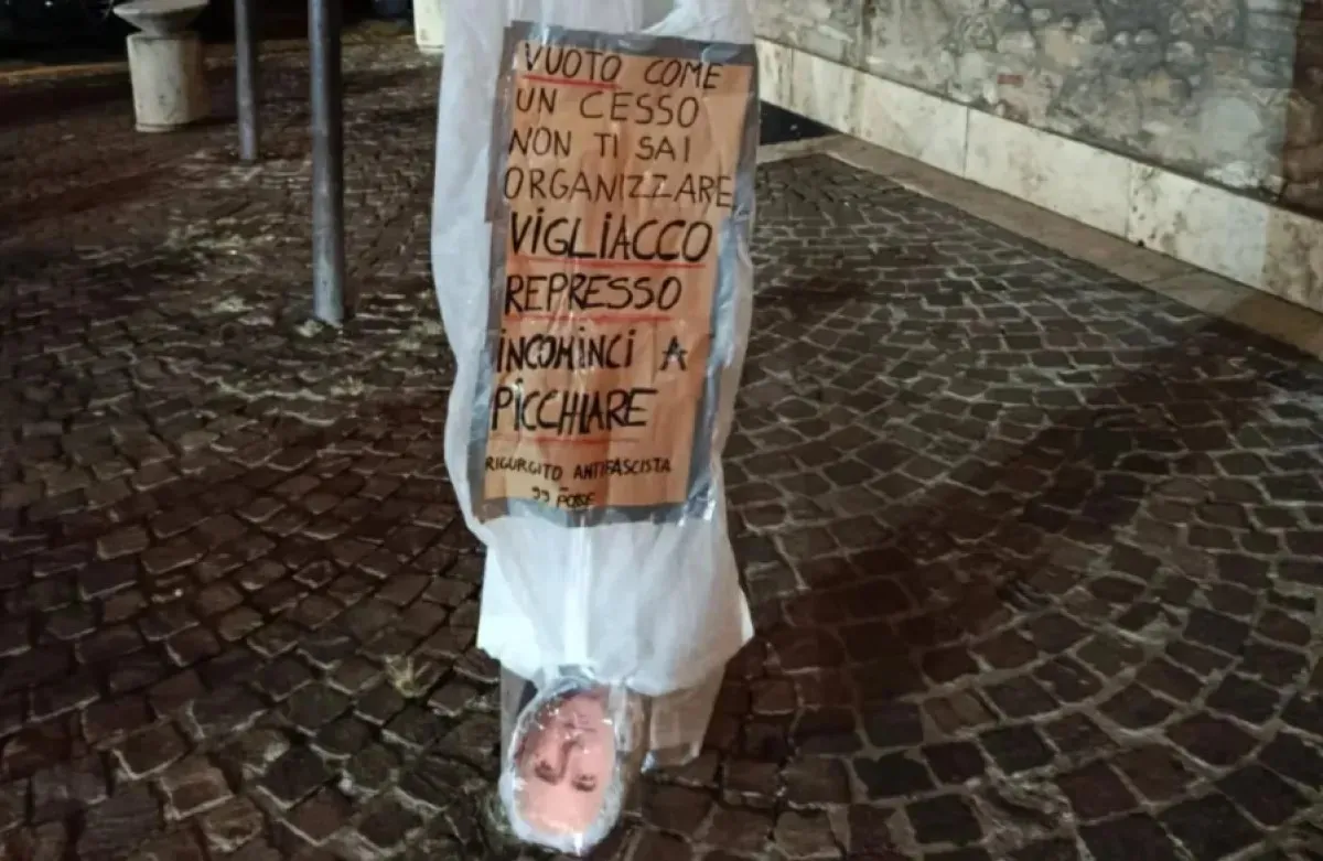 Manichino di Bandecchi a Palazzo Spada. Cecconi (FdI): "Gesti simili non sono una ragazzata"