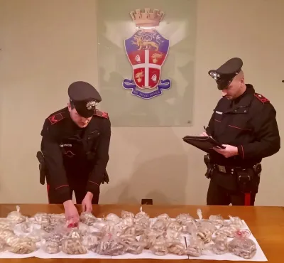 Perugia, arrestati tre stranieri per spaccio: sequestrati 11 chili di droga e 6mila euro in contanti