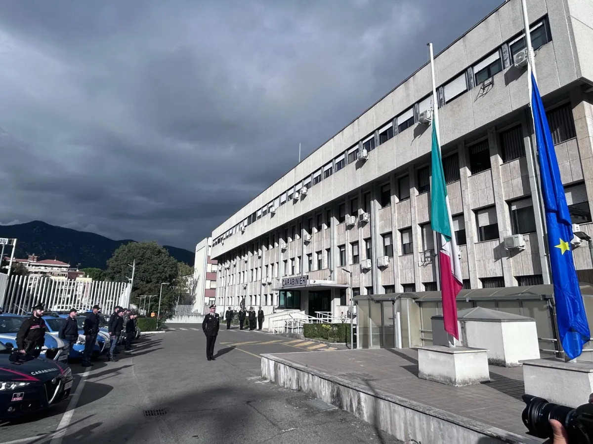 Terni rende omaggio ai tre carabinieri caduti nell’esplosione di Castel d’Azzano