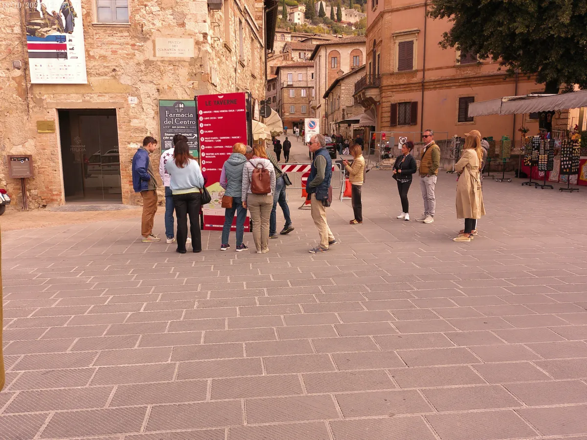 Ciccia a Gubbio, è scontro sui “40.000 visitatori”: intervengono i LeD e scoppia la polemica