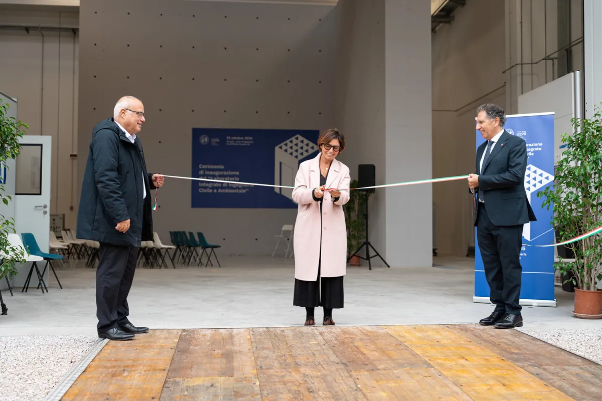 Perugia, inaugurato il nuovo laboratorio di Ingegneria che studia la sicurezza sismica e la resistenza delle strutture