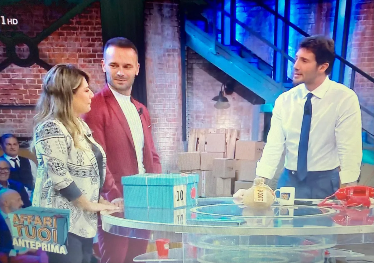 L'Umbria ad Affari Tuoi. Adriano da Foligno torna a casa con 25mila euro