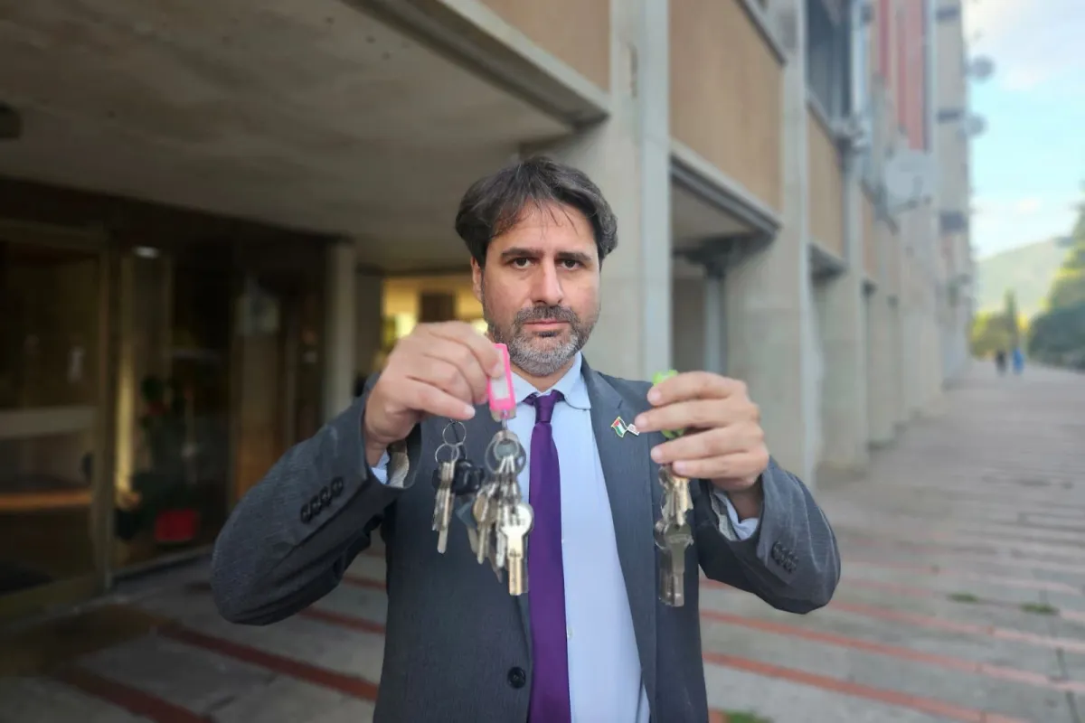 Case popolari. Sopralluogo a Terni dell'assessore Barcaioli: "31 alloggi pronti, vanno assegnati"