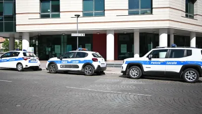 Terni, scontro tra due auto: un ferito trasportato in ospedale per accertamenti