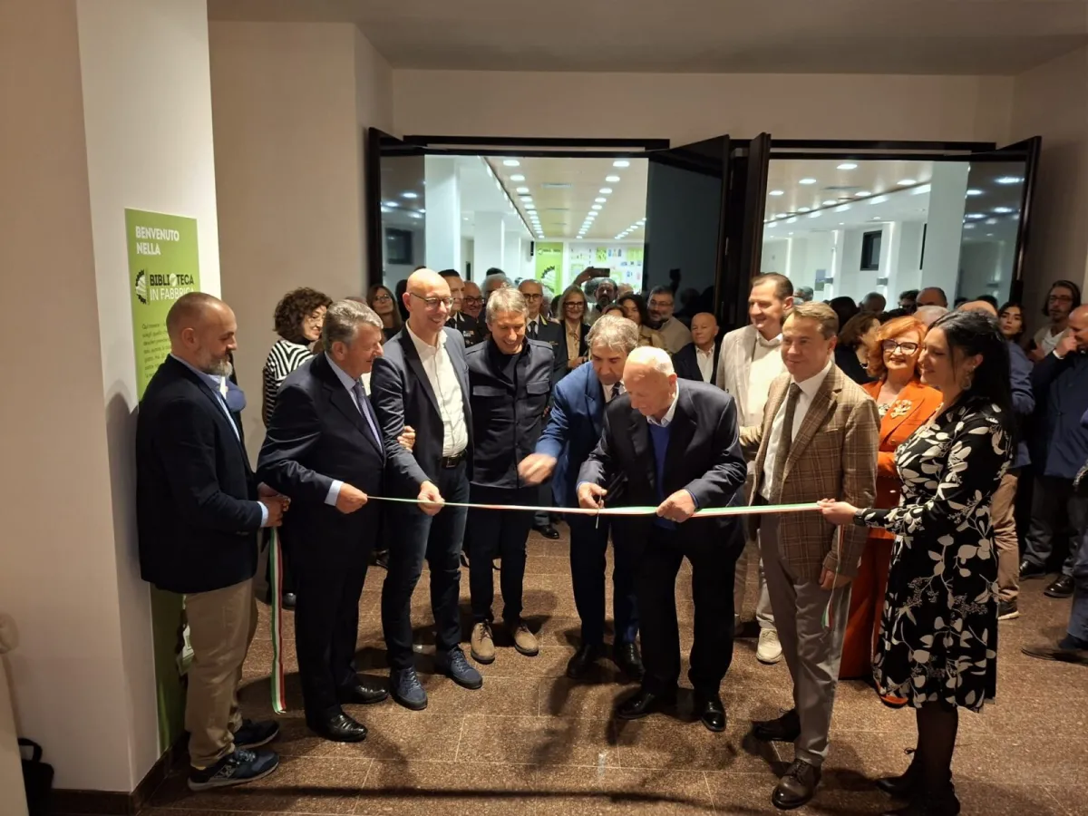 Colacem inaugura la “Biblioteca in Fabbrica” a Gubbio: un ponte tra lavoro, cultura e tecnologia