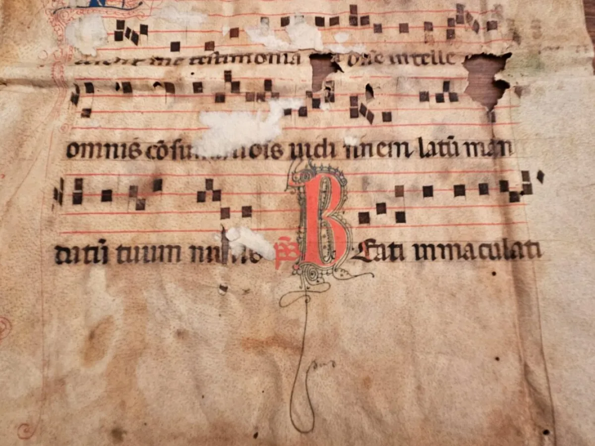 Gubbio, la Biblioteca Francescana: un tesoro da 50 mila volumi che vive grazie ai visitatori