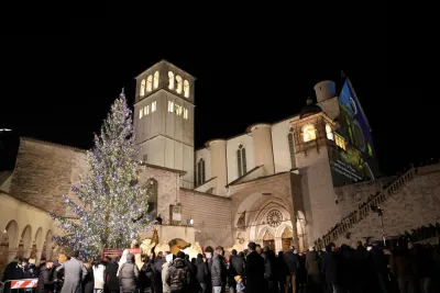 Natale ad Assisi, tra dubbi e perplessità. Fa discutere l'affidamento da 100mila euro