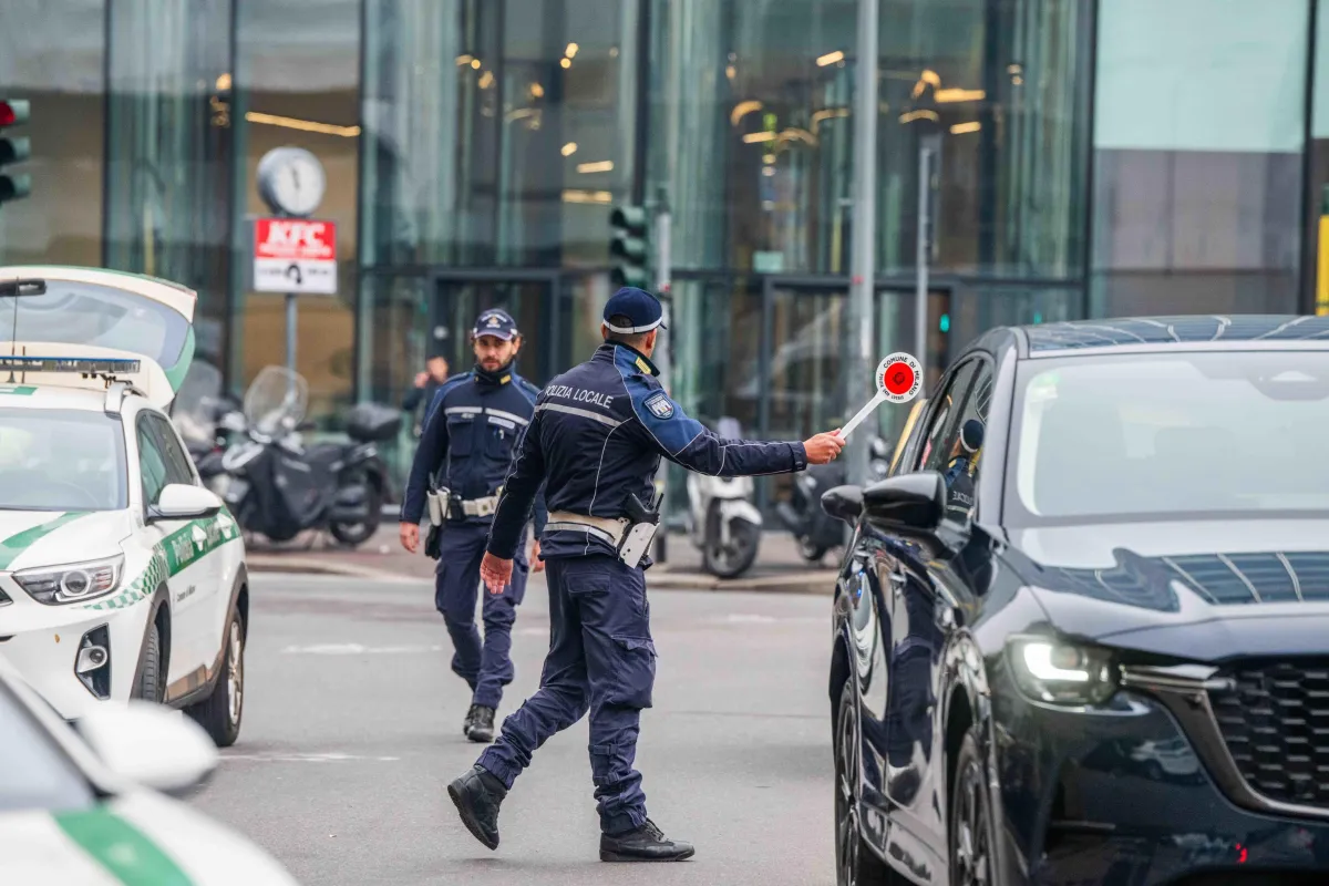 Perugia, controlli nella movida: una denuncia e 50 sanzioni per violazioni al Codice della Strada