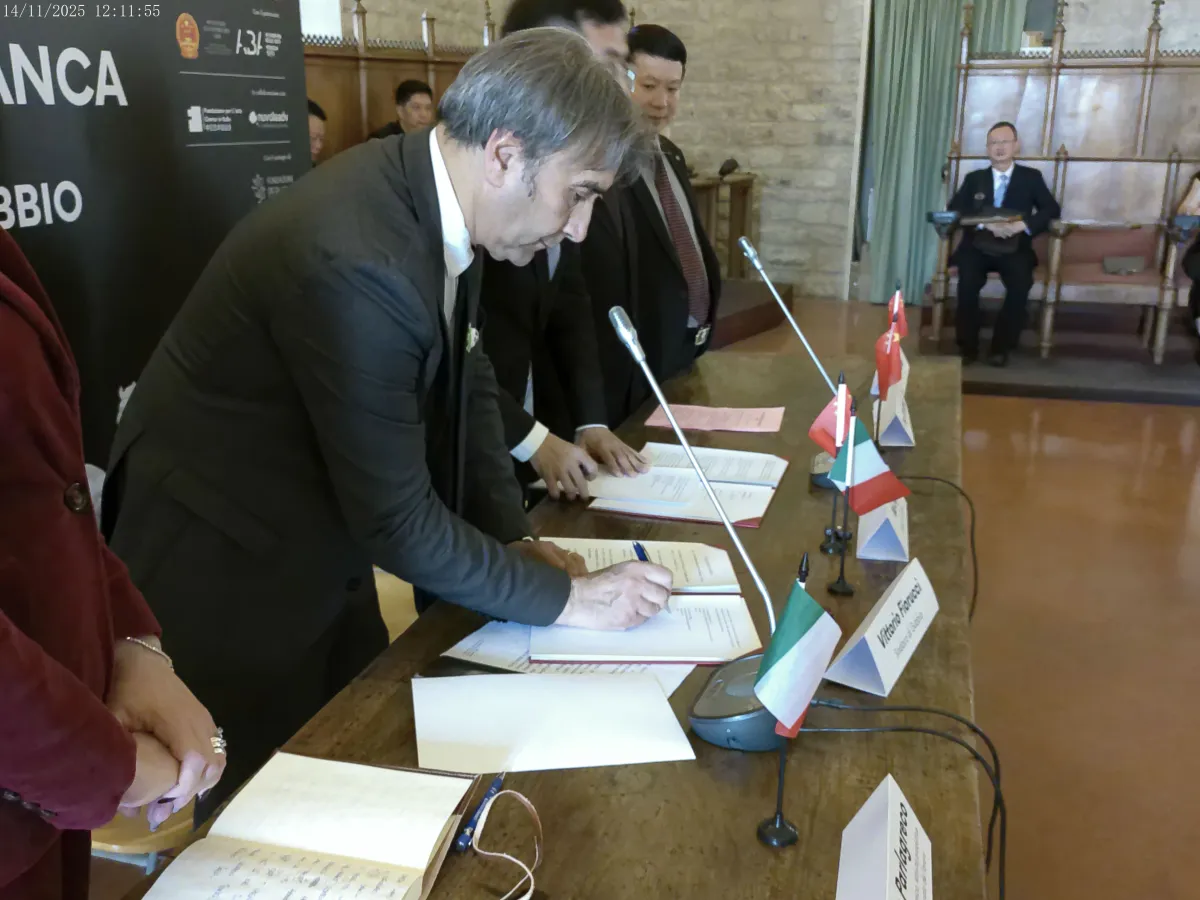 Gubbio e Dehua firmano il Patto di Amicizia della Ceramica: un nuovo ponte culturale tra Umbria e Fujian