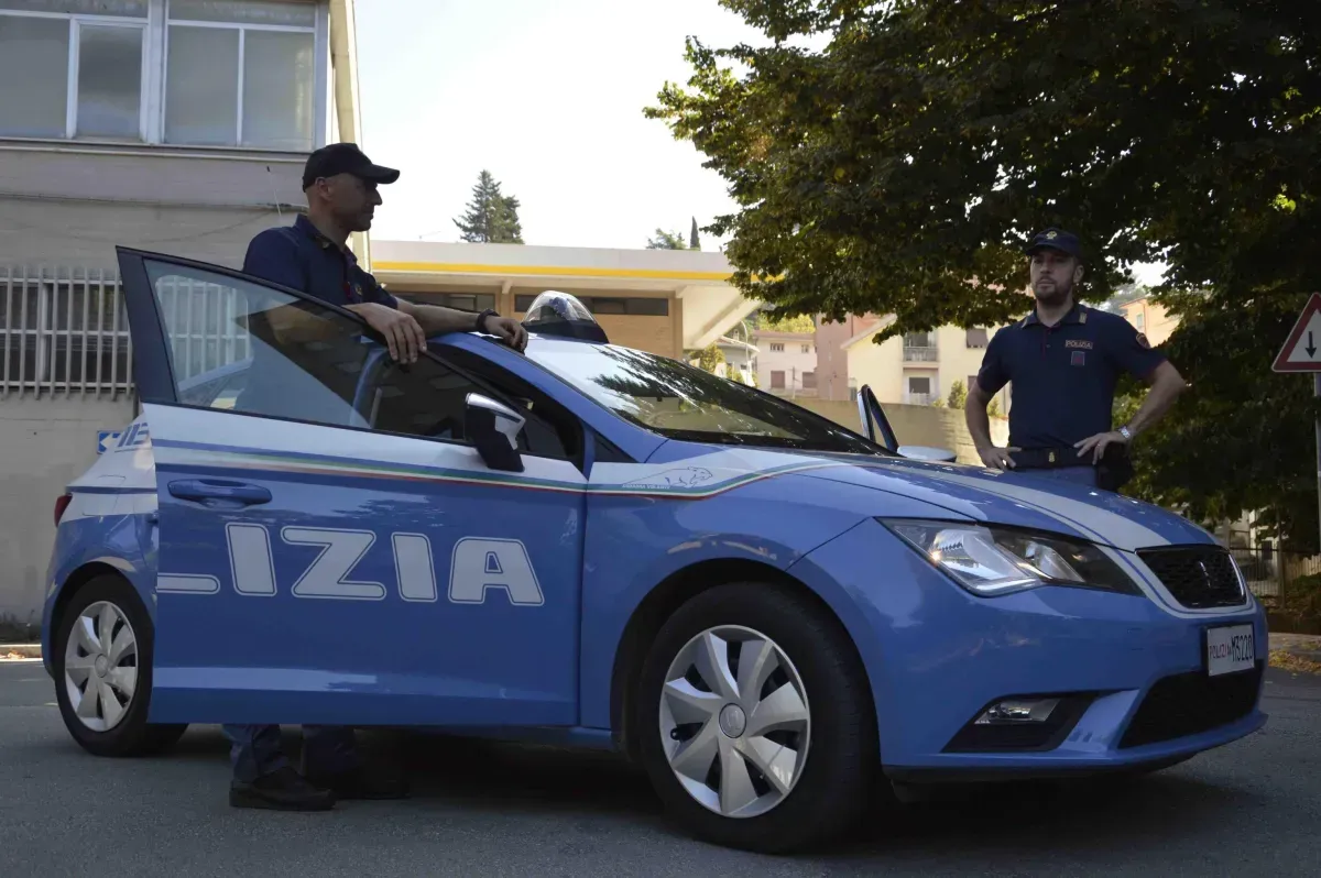 Paura alla stazione di Ponte San Giovanni: 60enne minacciato con coltello e derubato di telefono ed effetti personali