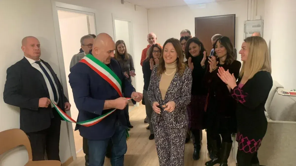 Terni lancia il co-housing sociale: anziani soli e donne con figli insieme per combattere l'isolamento