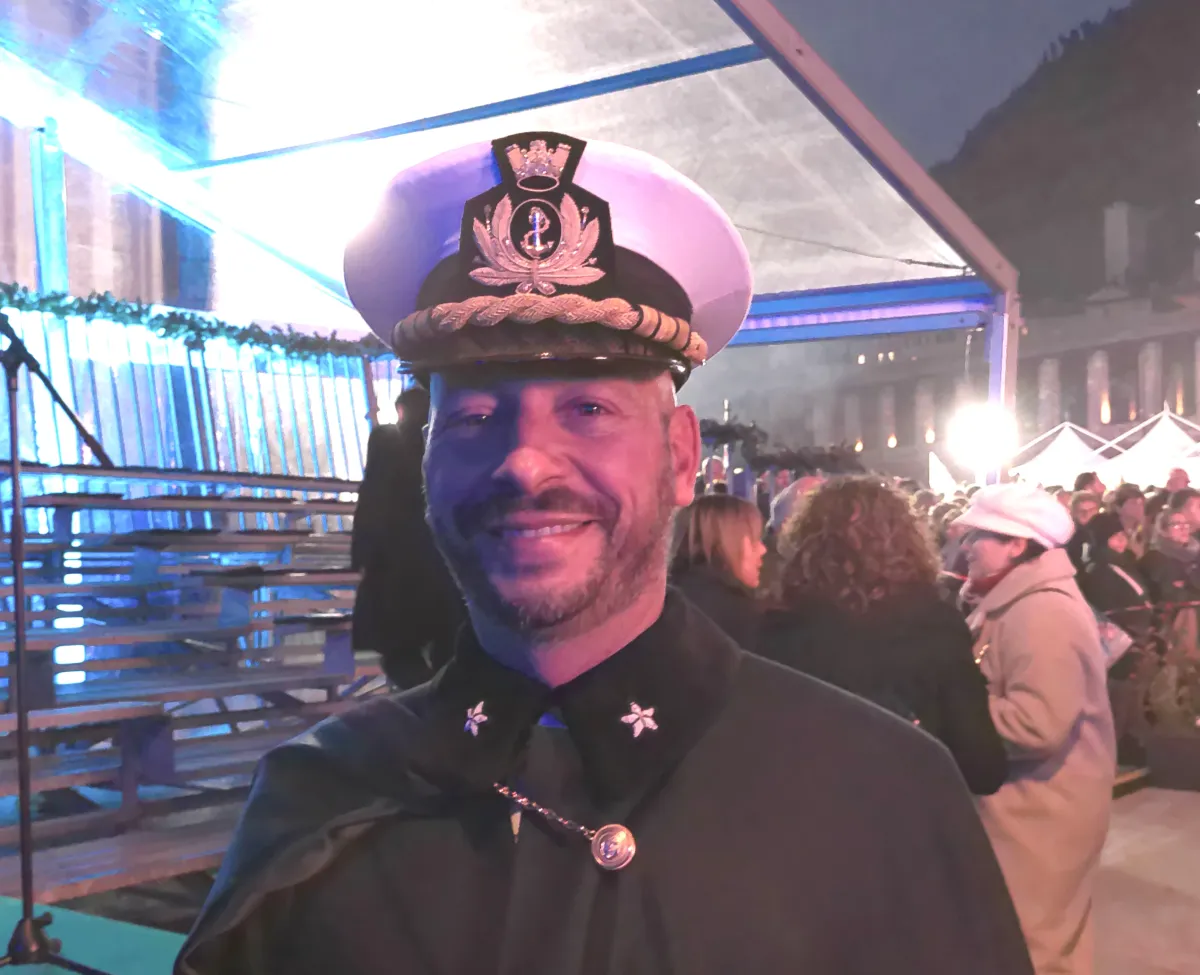 Il comandante della Amerigo Vespucci a Gubbio: “Tra mare e montagna ci unisce la stessa passione”